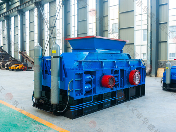 碳材料(liao)破(po)碎機