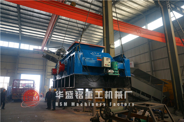 對輥破碎機(ji)圖(tu)片(pian)