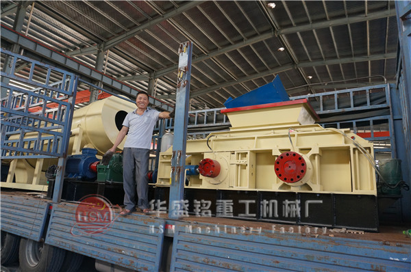 雙齒輥(gun)破碎(sui)機髮(fa)貨(huo)圖(tu)