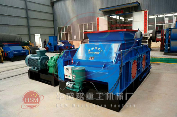 對輥破(po)碎(sui)機(ji)圖(tu)片