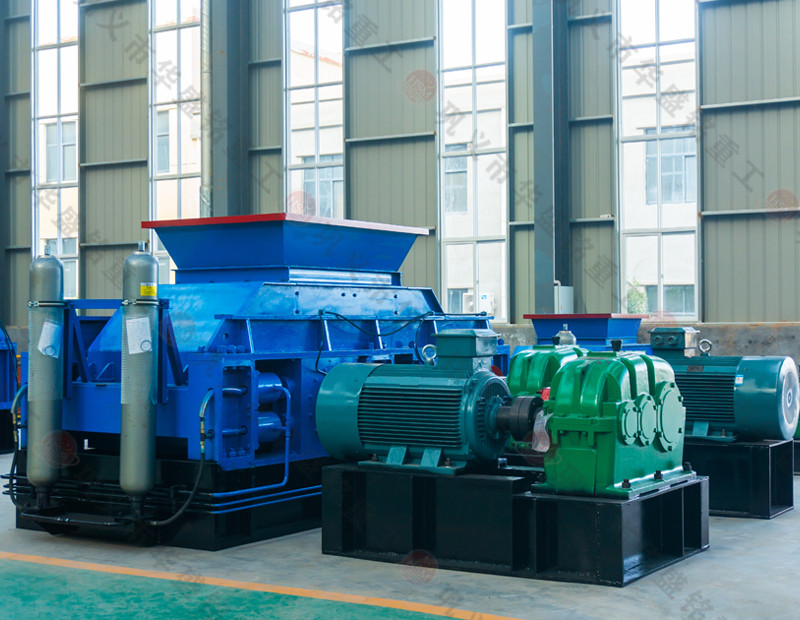 廢(fei)渣破(po)碎機(ji)